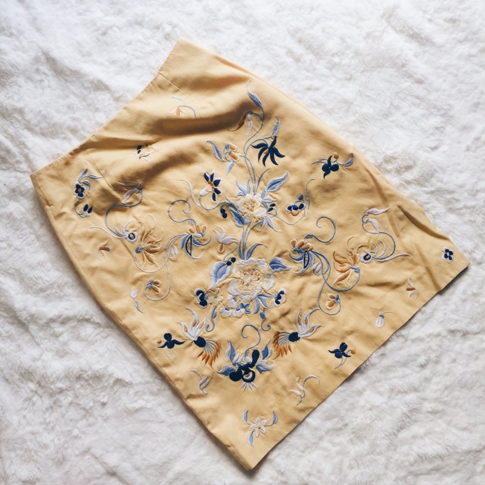 Tyler Boe Floral Embrodery Summery Skirt